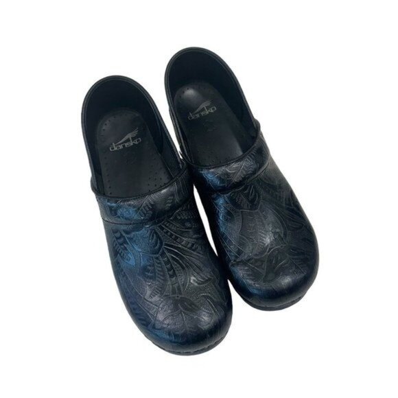 Women’s Dansko Black Tooled Leather Clogs Slip On Shoes Workwear Size 40 Classic - Picture 1 of 11
